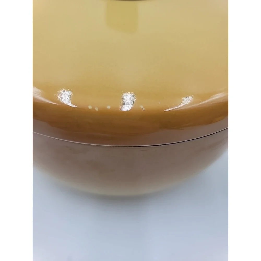 VTG Retro Yellow Bounty Wear-Ever Enamel 2 qt Pot Pan and Lid Non Stick‎ MCM